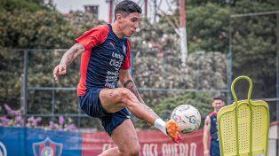 Enzo Giménez ya puso la firma y se unió al plantel, que está en Buenos Aires.
