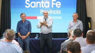El objetivo del gobierno de Perotti es que la producción santafesina no se detenga.