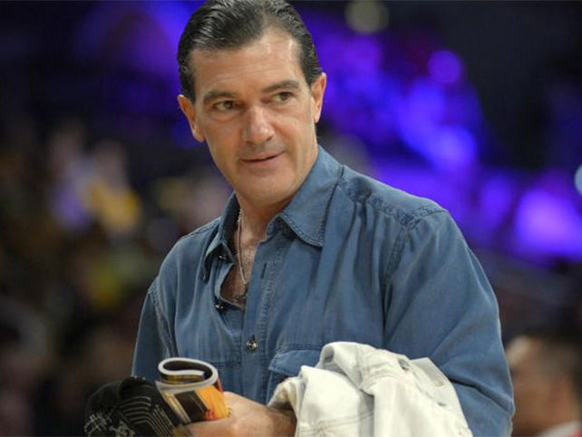 Antonio Banderas cumplió 55 años y sus fans lo llenaron de cariño