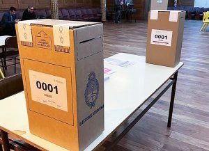 Verónica Magario le dio impulso al proyecto de reelección indefinida para intendentes
