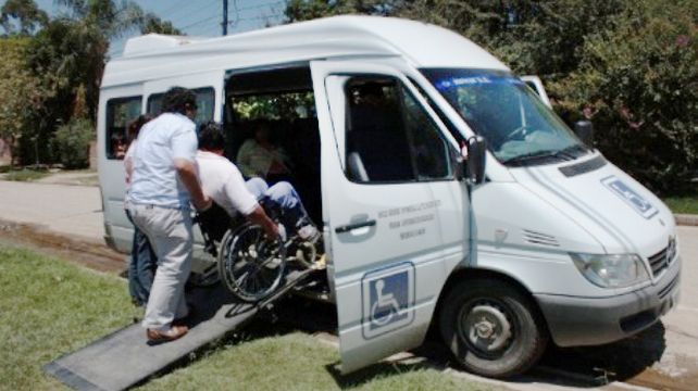 Paro y marcha por demoras en pagos de prestaciones a personas discapacitadas