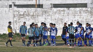 Peñarol y Sportivo Urquiza jugarán el partido más convocante de la Liga Paranaense de Fútbol.