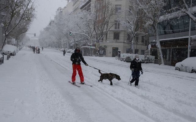 Madrid se paraliza tras la histórica nevada