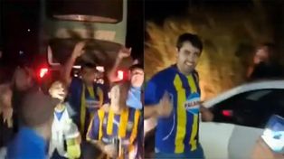 Los hinchas de Central le dedicaron un cántico al brasileño que les dió una mano.