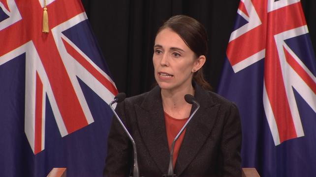 La primera ministra Jacinda Ardern dijo que su gabinete considerará hoy los detalles de los cambios.&nbsp;
