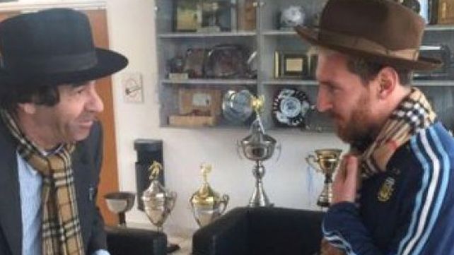 El desopilante encuentro de Minguito con Messi El desopilante encuentro de Minguito con Messi