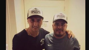 Alan Ruiz apareció con nuevo look
