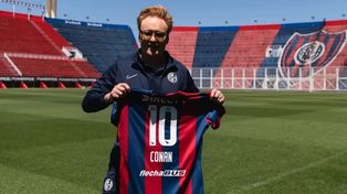 Conan O’Brien se fotografió con la camiseta del club San Lorenzo.&nbsp;