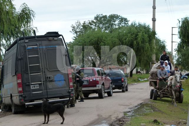 Bº Nueva Pompeya: detuvieron a cuatro personas
