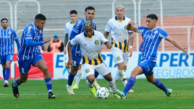 El último enfrentamiento entre el Tomba y el Canalla fue empate 1-1 en Mendoza.