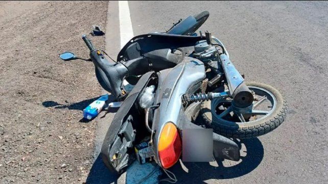 Un motociclista murió tras chocar con un auto en la ruta nacional 12
