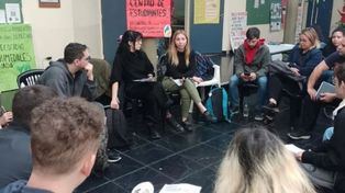 Los centros de estudiantes, como el del Instituto Olga Cossettini, son espacios de debate y participación.