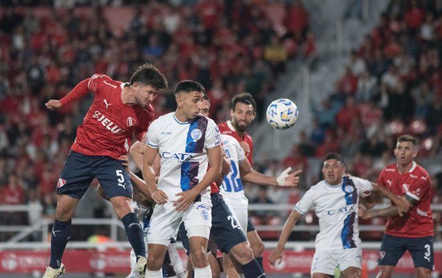 Godoy Cruz le empató a Independiente.