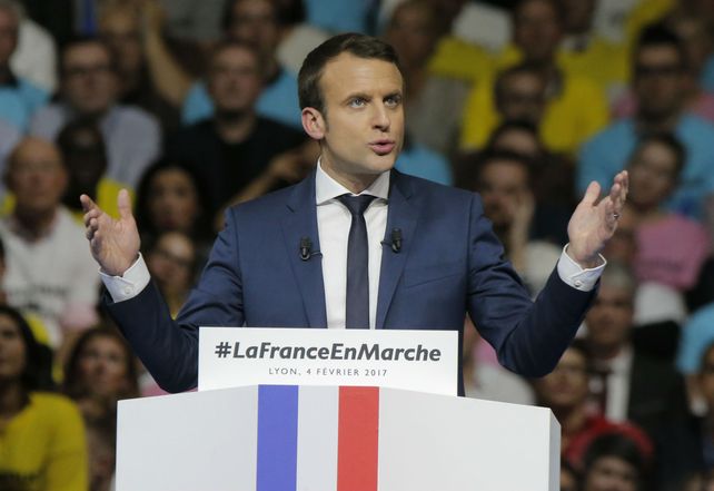 En marcha. Macron tuvo ayer su bautismo de fuego como candidato presidencial con un acto en Lyon.&nbsp;