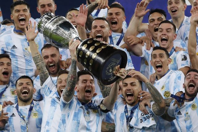 La Copa América 2021 fue el primer título de Messi con la selección mayor.
