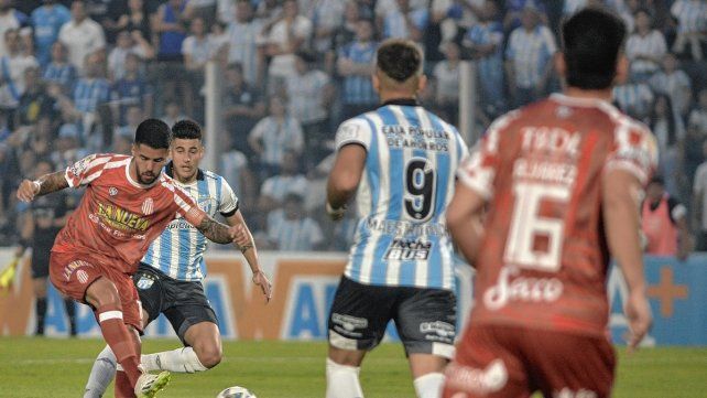 Atlético Tucumán obtuvo su primer triunfo en la Copa de la Liga al vencer como local a Barracas Central.
