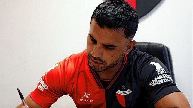 Colón hizo oficial la llegada de Pier Barrios.