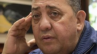 El piquetero Luis DElía lanzó un insólito pedido y Colón quedó en el medio.