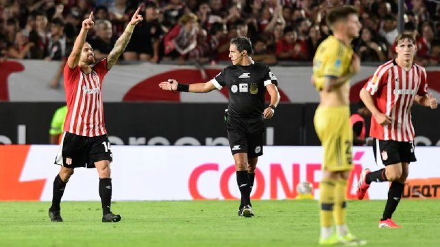 Boca perdió con Estudiantes (LP) 2 a 1.