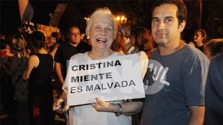 Convocan en las redes sociales para el 18A