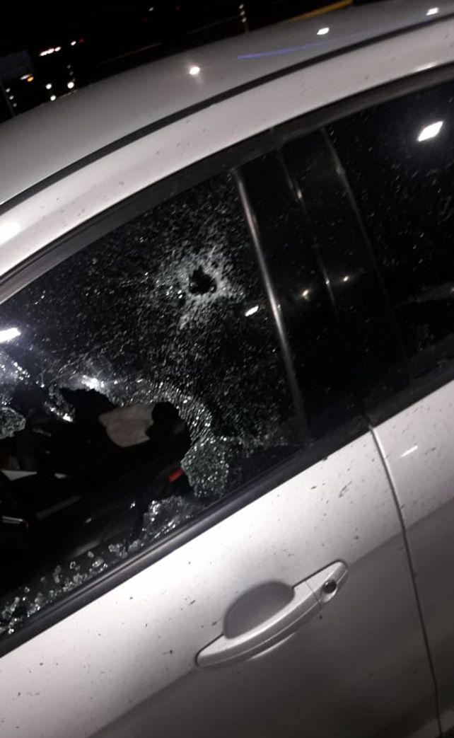 Atacan a balazos al jefe de la Federal de Santa Fe en la autopista a Buenos Aires
