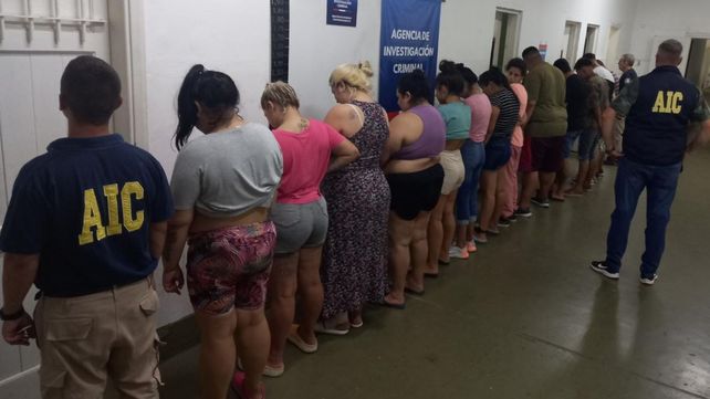Las doce personas detenidas el miércoles en una nueva redada contra Ariel Máximo Viejo Cantero y su gente.