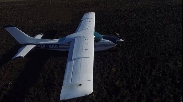 La avioneta que cayó en San Salvador llevaba droga y el piloto aún no aparece