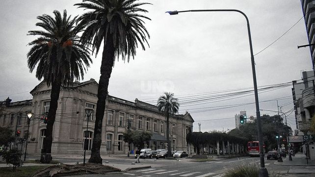 Jornada nublada en la ciudad de Santa Fe