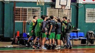 Regatas (SF) dejó en el camino a Alumni para quedar mano a mano con República del Oeste por un ascenso a la A1 del Torneo Oficial.
