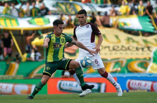 Aldosivi le ganó a Lanús y sueña con la permanencia