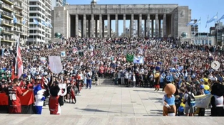 El básquet dice presente. El próximo fin de semana el Monumento a la Bandera va a estallar con miles de chicos, como sucedió en la edición de 2024.