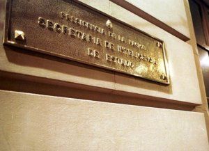 Por decreto, el Gobierno Nacional destinó $100.000 millones a la SIDE
