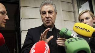 La Iglesia retir&oacute; al nuncio apost&oacute;licode Irlanda por m&aacute;s casos de abusos