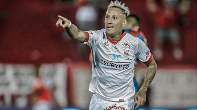 Jhonatan Candia es una de las caras nuevas que sumó Carlos Tevez al equipo.