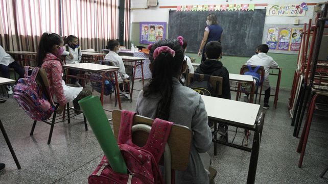 Empieza a funcionar el plan de jornada extendida en escuelas primarias de Santa Fe.