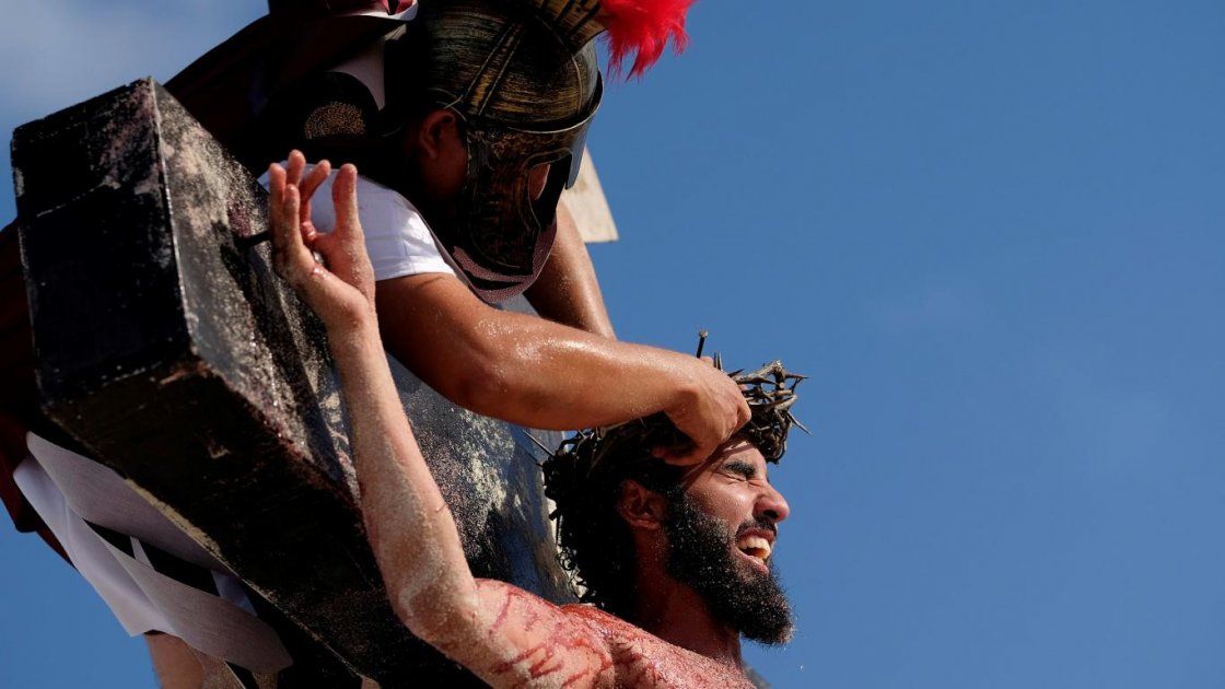 Tragedia En Un Vía Crucis En México: El Actor Que Interpretaba A Judas ...