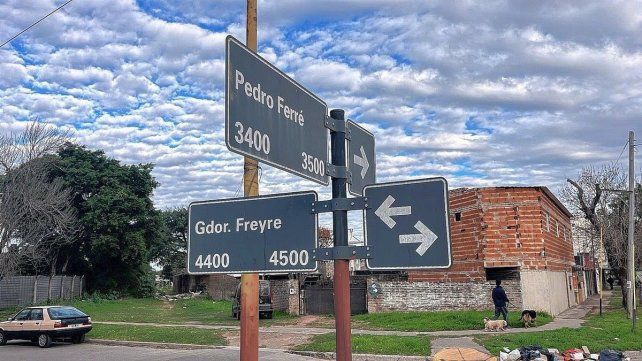 Intersección de calle Pedro Ferré con Gobernador Freyre en barrio Barranquitas.