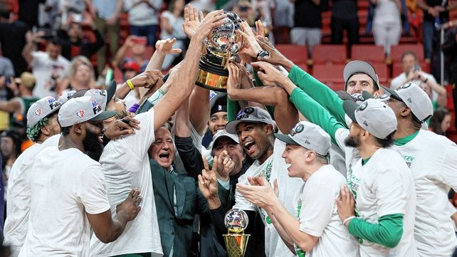 Boston Celtics ganó y jugará la final con Golden State&nbsp;