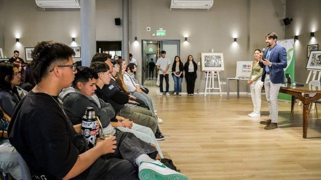 La capacitación está destinada e estudiantes secundarios. Abarca sistema democrático