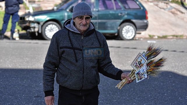 Cientos de paranaenses veneran a San Cayetano para pedir pan y trabajo