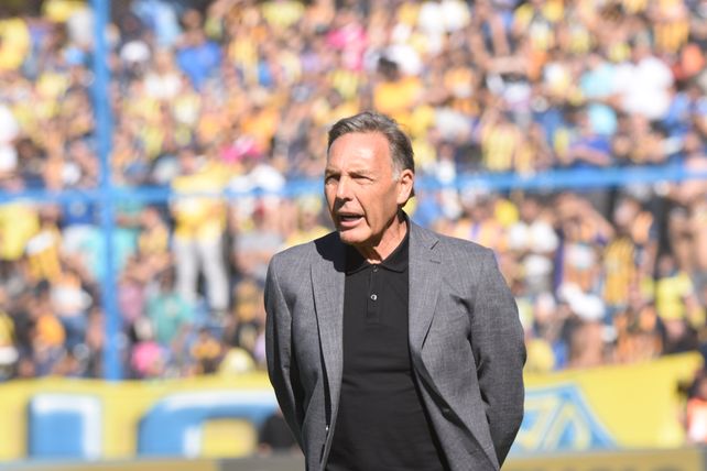 Russo tratará de que Central se plante en Liniers y se vuelva con un triunfo ante Vélez.