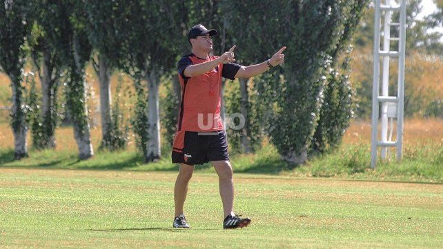 Medrán paró a los 11 de Colón para el debut ante Deportivo Madryn