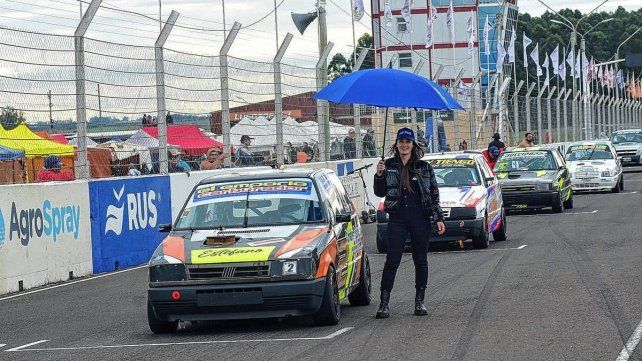 Una vez más la categoría contó con una gran convocatoria de pilotos en la fecha uruguayense.