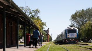Cañada de Gómez. El tren de cercanía cumplió una prueba el 30 de marzo. Volverá a circular tras 44 años.&nbsp;