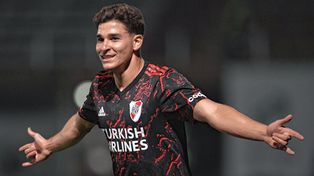 Julián Álvarez es la gran figura de River.