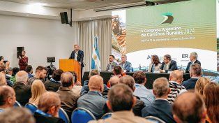 Frigerio participó en la apertura del Congreso Argentino de Caminos Rurales.