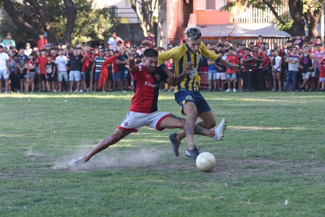El partido terminó empatado sin goles, pero los jugadores dejaron todo a lo largo del partido.