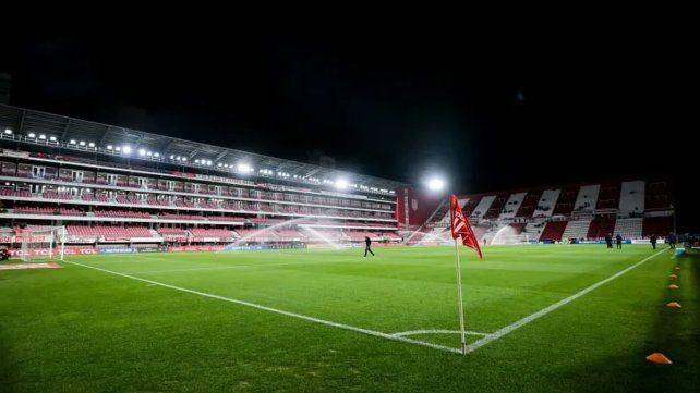 Estudiantes podría jugar las semifinales de Libertadores fuera de su estadio