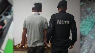El hombre detenido por el robo a una automovilista en el ingreso a la ciudad de Santa Fe, en Perón e Iturraspe