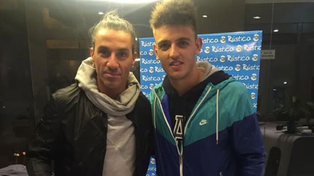¡Es un crack! El peluquero más querido por todos los futbolistas
